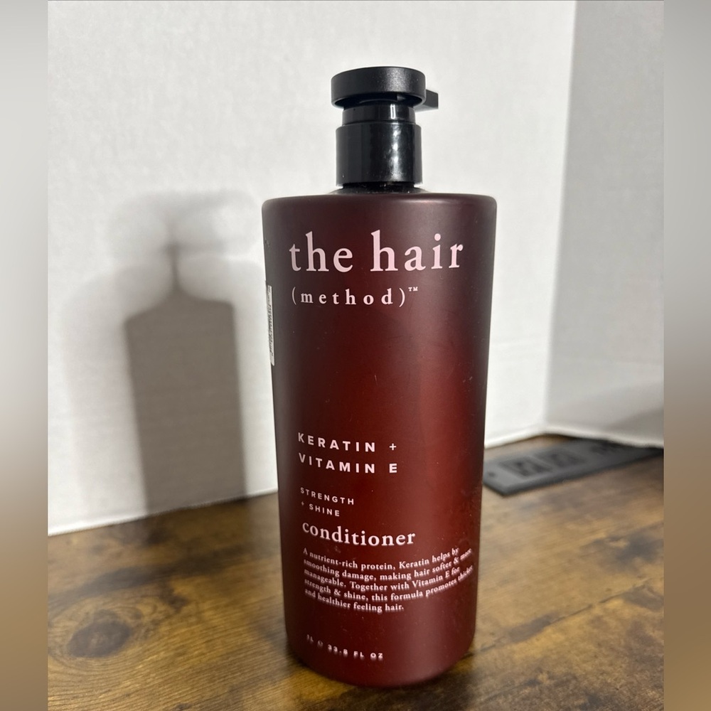The Hair Method ~ Keratin & Vitamin E Strength Shine Conditioner 33.8 fl oz NEW